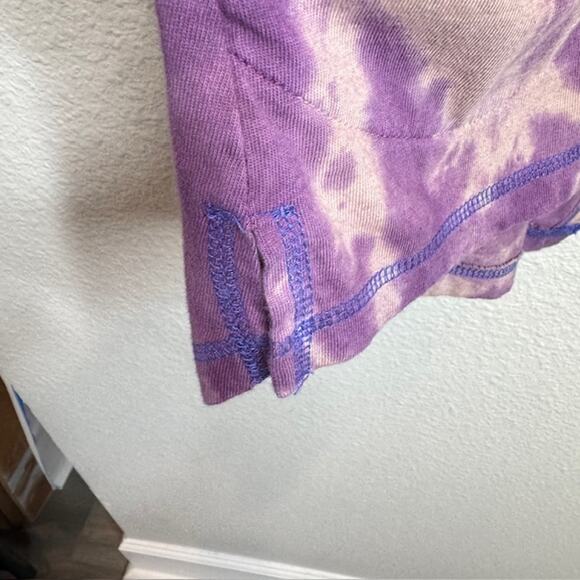 LOGO by Lori Goldstein Sz Large Tie-Dye Top with Hi-Low Hem - Picture 5 of 13